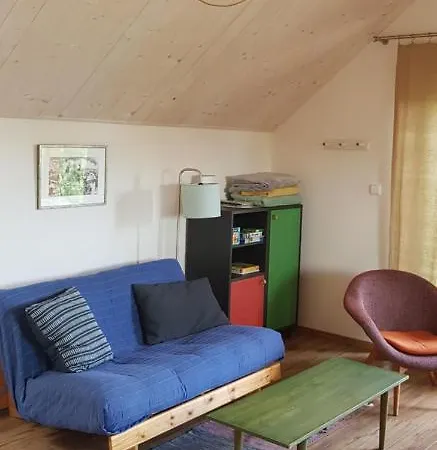 Domček V Záhrade *