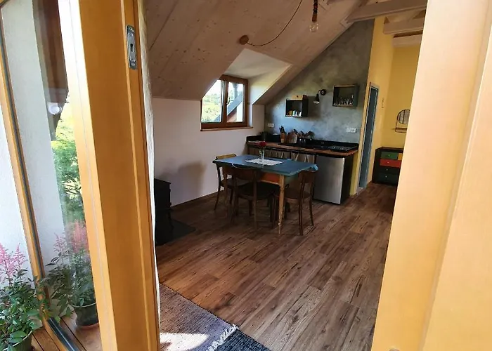 Domcek V Zahrade Дом отдыха *